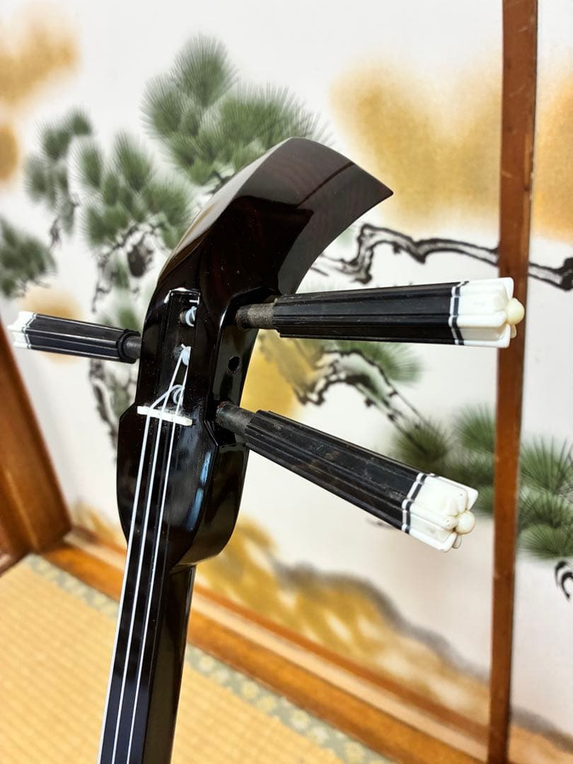 沖縄三線！黒木上質カマゴン！知念大工型！本張り【一枚張り】 - メルカリ