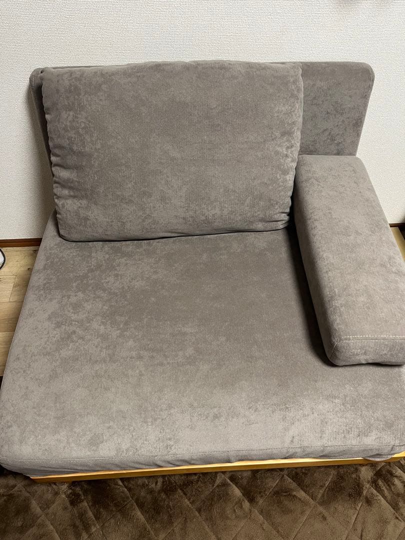 Soroi1人掛けソファ！ゆったり寛げるソファになります。同棲のため手放します。