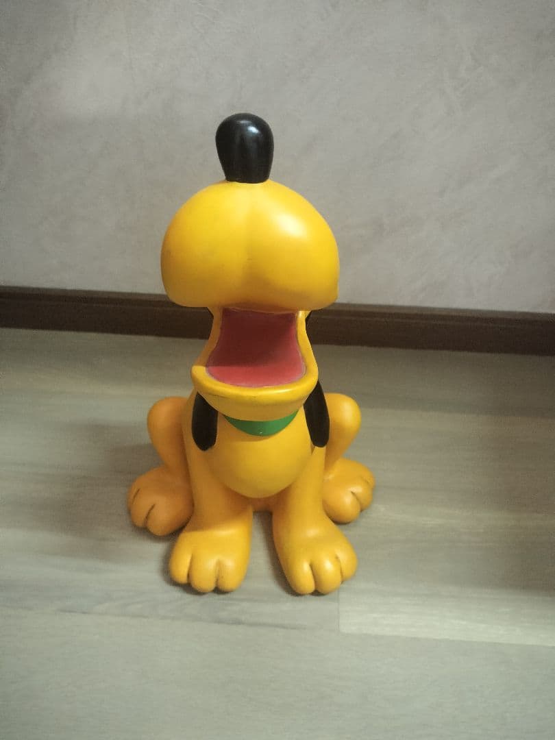 ディズニー置物　プルート