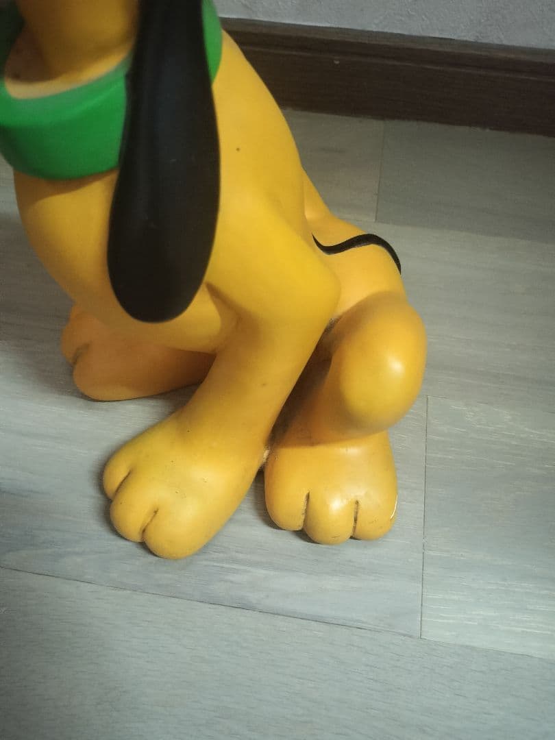 ディズニー置物　プルート