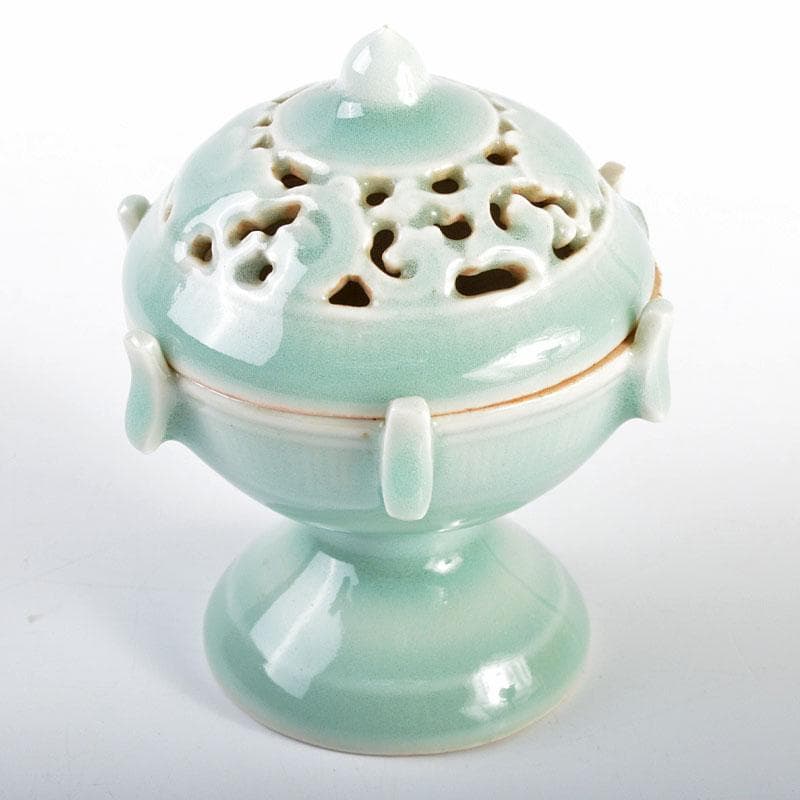 中国 高麗青磁 雷文 香炉 透かし火屋 時代箱付 V R4587 - メルカリ