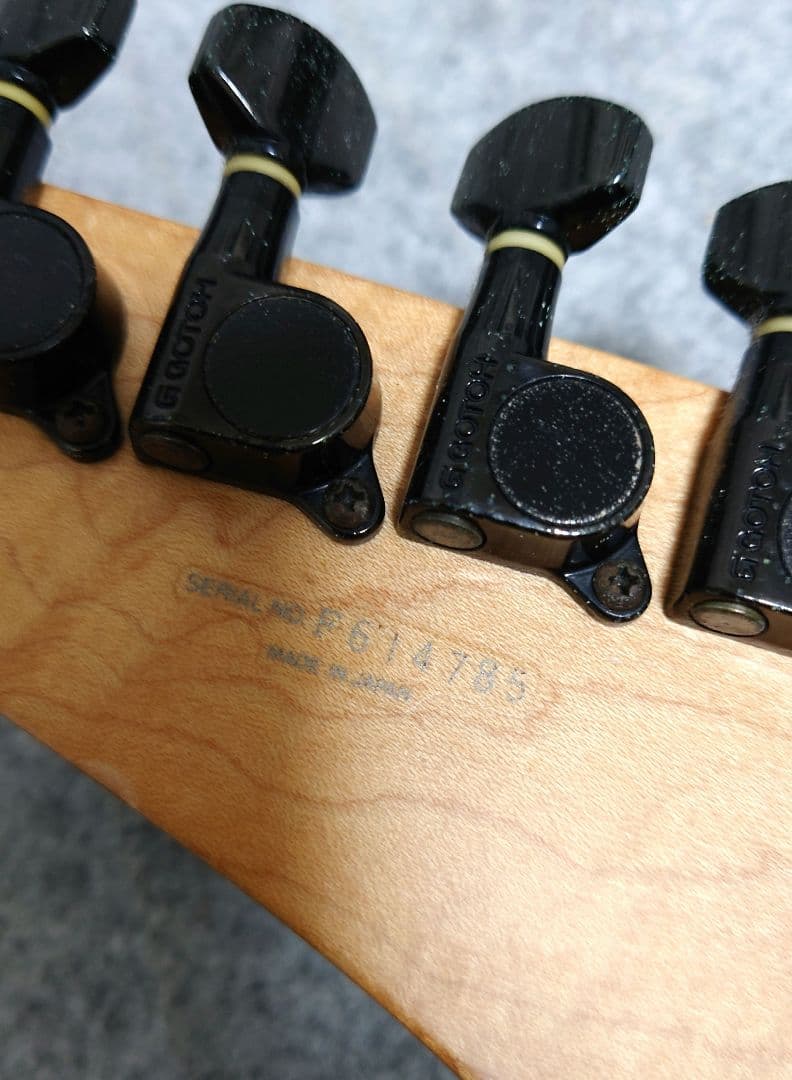 5150　Ibanez　RG320B