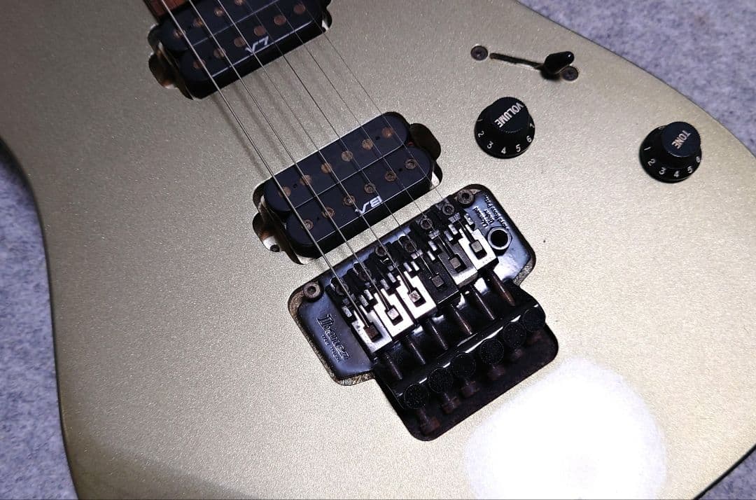 5150　Ibanez　RG320B