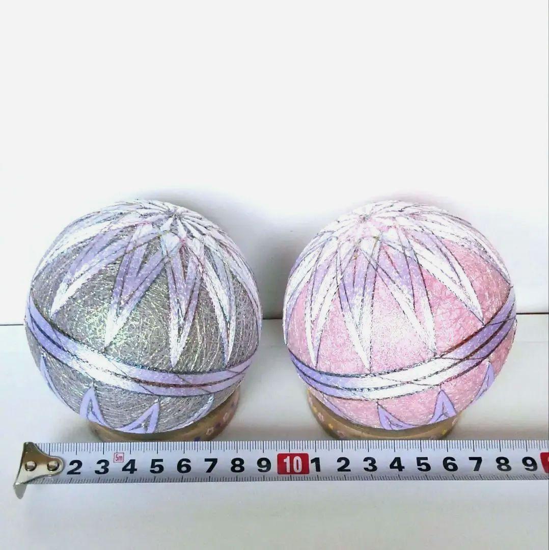 ペア手毬　　No. 72　キラキラ*オーロラ*パステルカラー糸使用