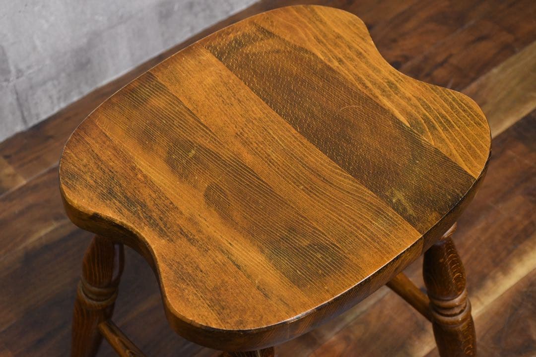 EIK43 飛騨産業 HIDA キツツキ 穂高シリーズ スツール ナラ/楢無垢材