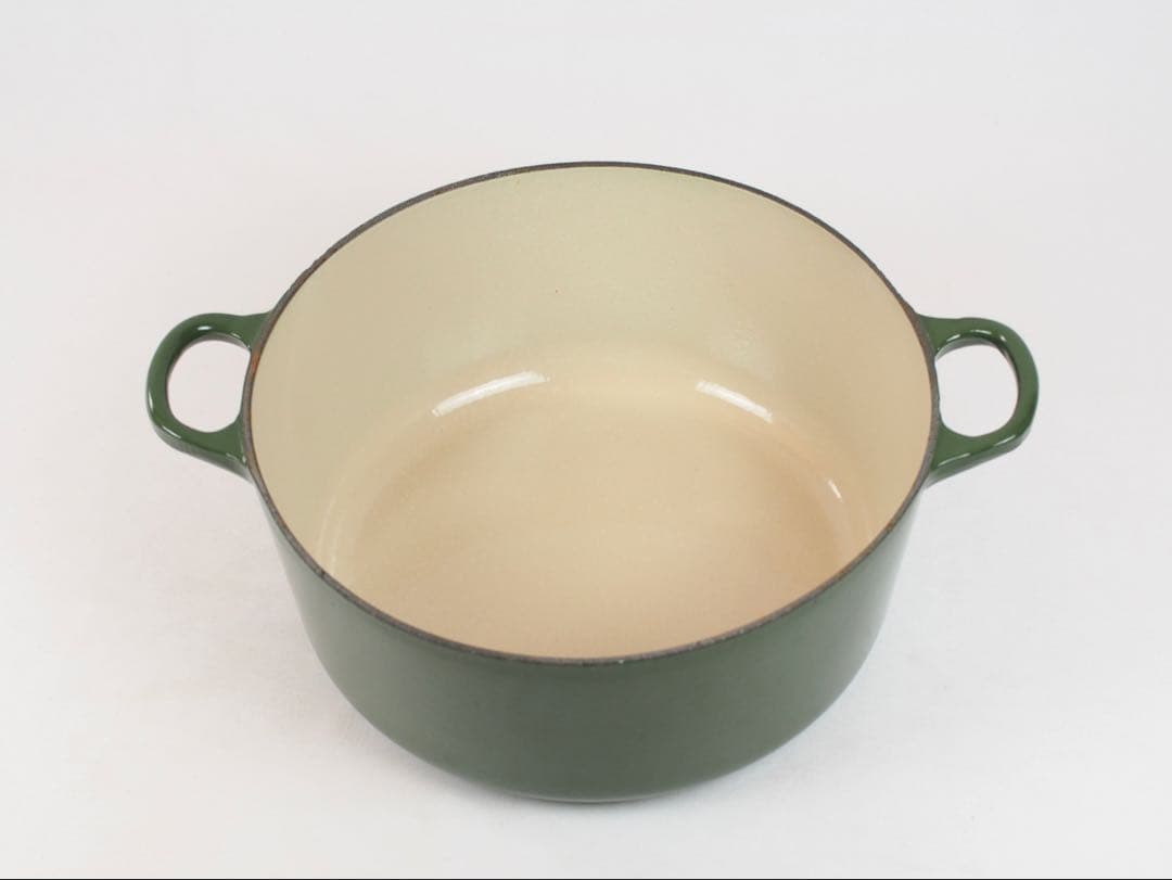 ル・クルーゼ ココットロンド モスグリーン24cm ホーロー 両手鍋
