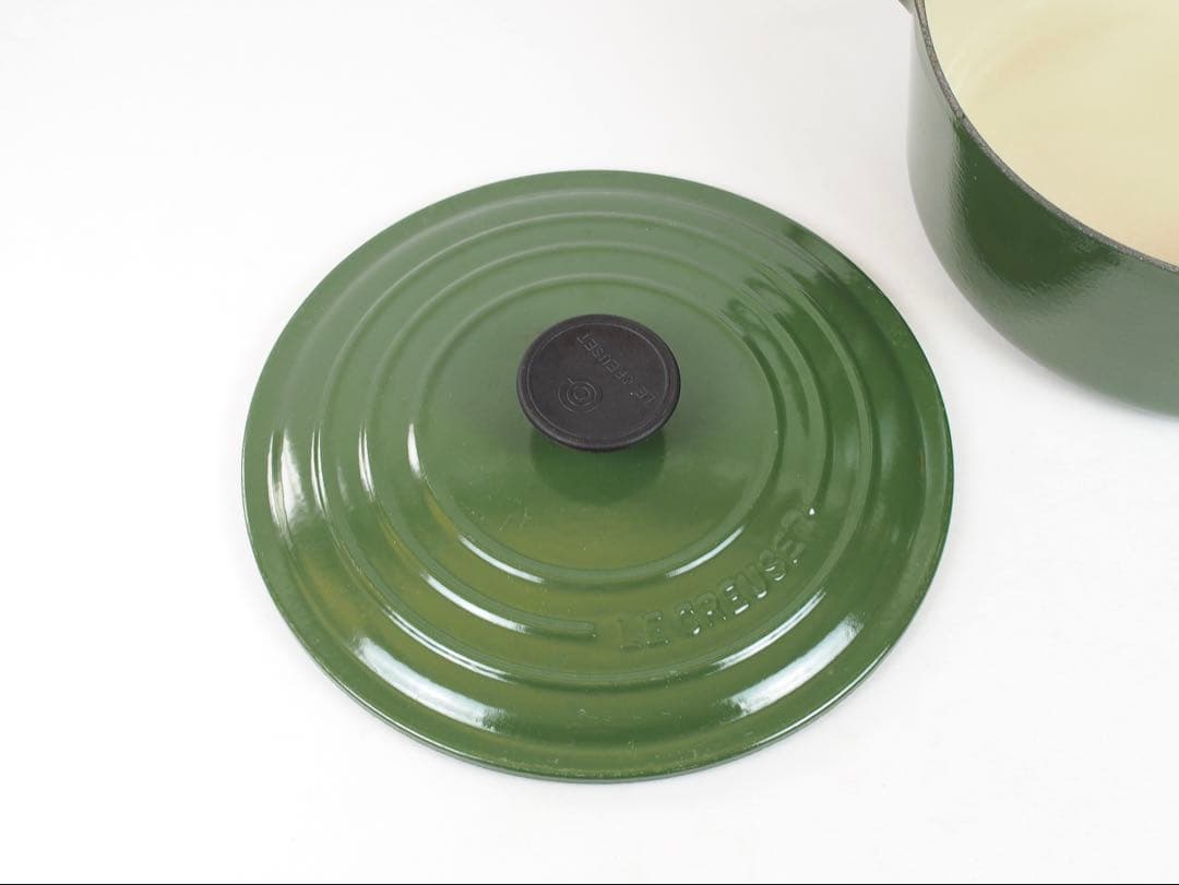 ル・クルーゼ ココットロンド モスグリーン24cm ホーロー 両手鍋