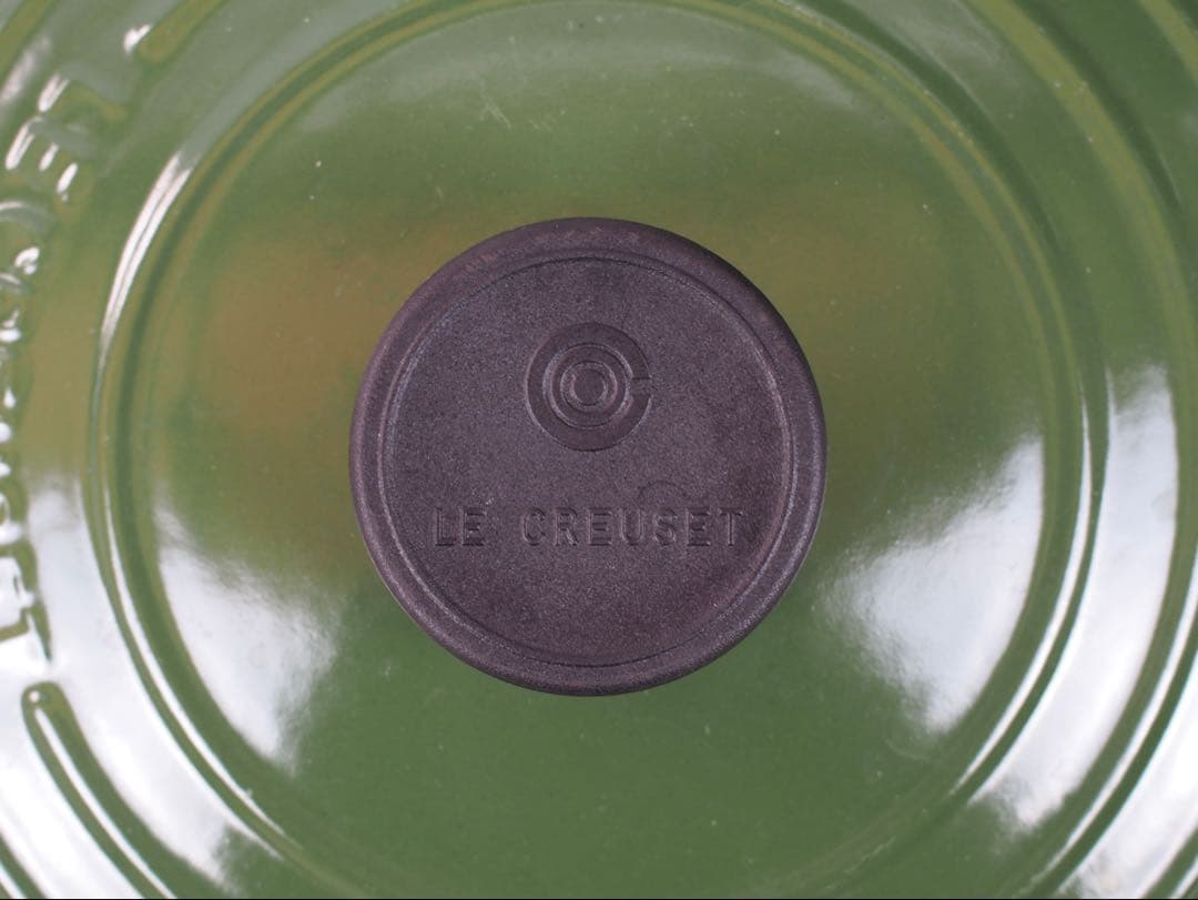ル・クルーゼ ココットロンド モスグリーン24cm ホーロー 両手鍋