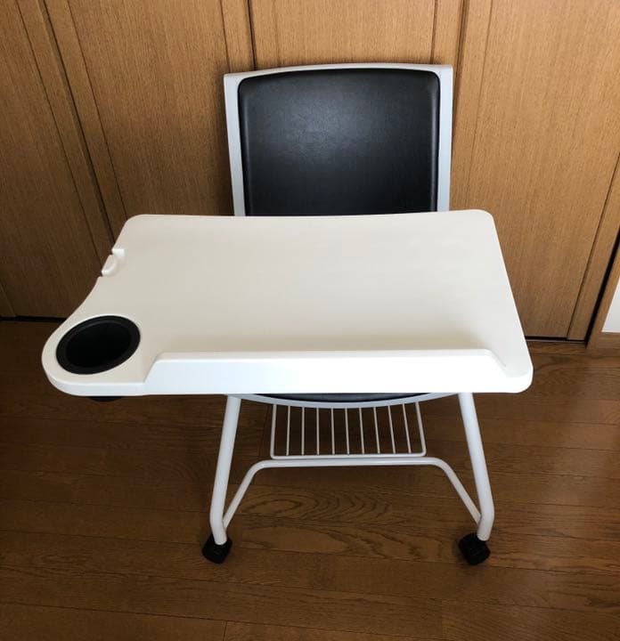 ワイドなテーブル付き椅子　リプロ　送料込み