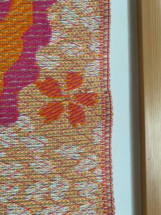 ビッグウェーブ（ピンク）い草×和紙糸タペストリー約93.5cm×108.5cm