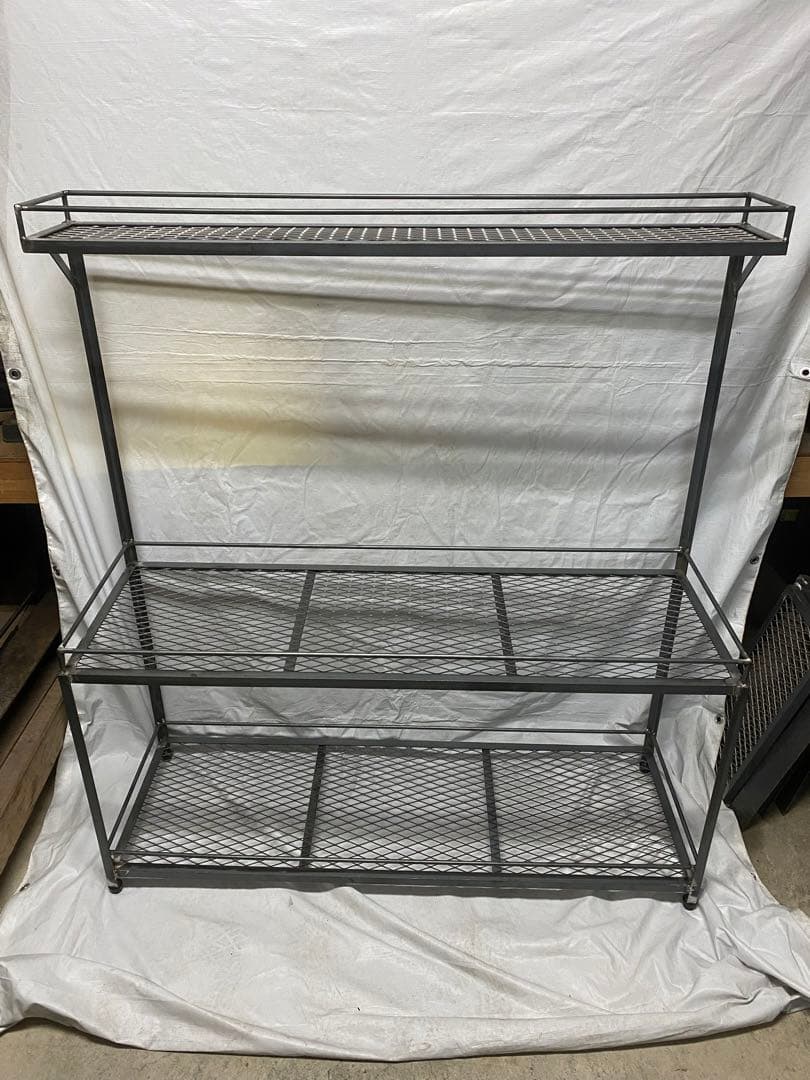 アイアンシェルフ　アイアンラック　植物棚　インダストリアル アガベ　多肉植物