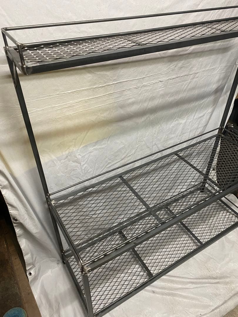 アイアンシェルフ　アイアンラック　植物棚　インダストリアル アガベ　多肉植物