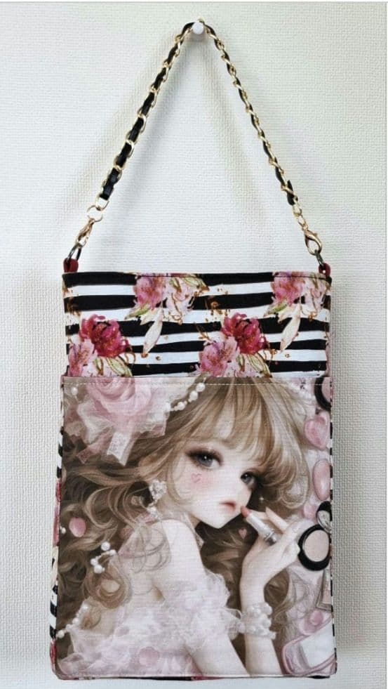 K☆K。。。★★ 様　ご依頼品　女の子パネル生地　ハンドメイド