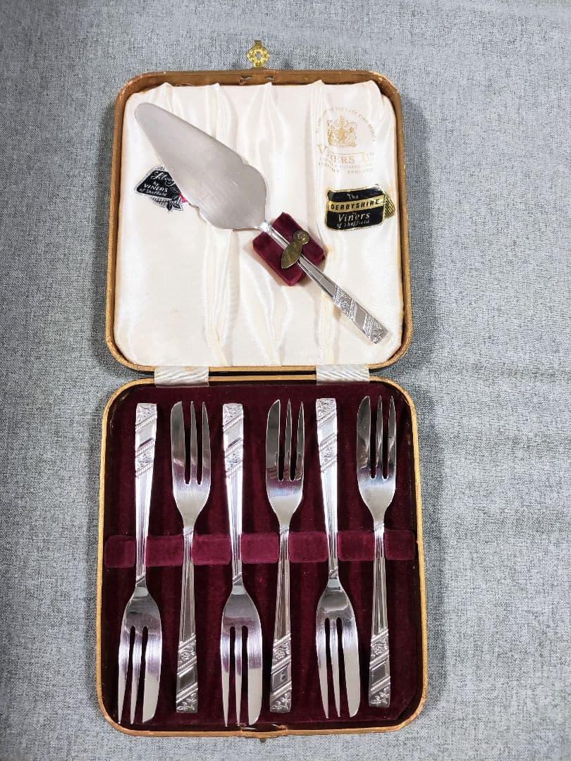 英国　シルバープレート　ケーキフォーク ペイストリーフォーク　6本　サーバー付