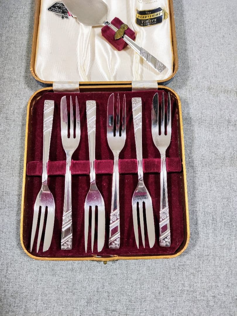 英国　シルバープレート　ケーキフォーク ペイストリーフォーク　6本　サーバー付