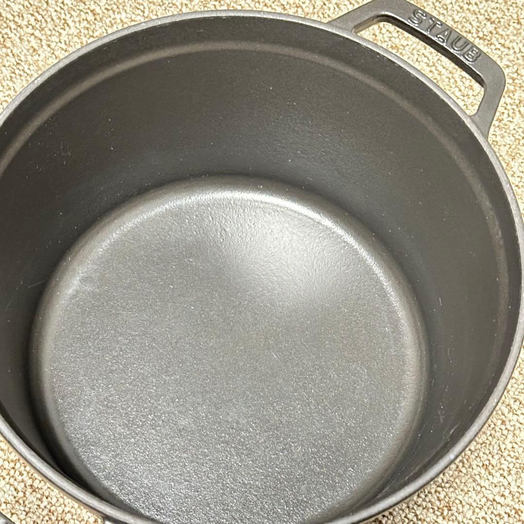 ストウブ鍋　24センチ