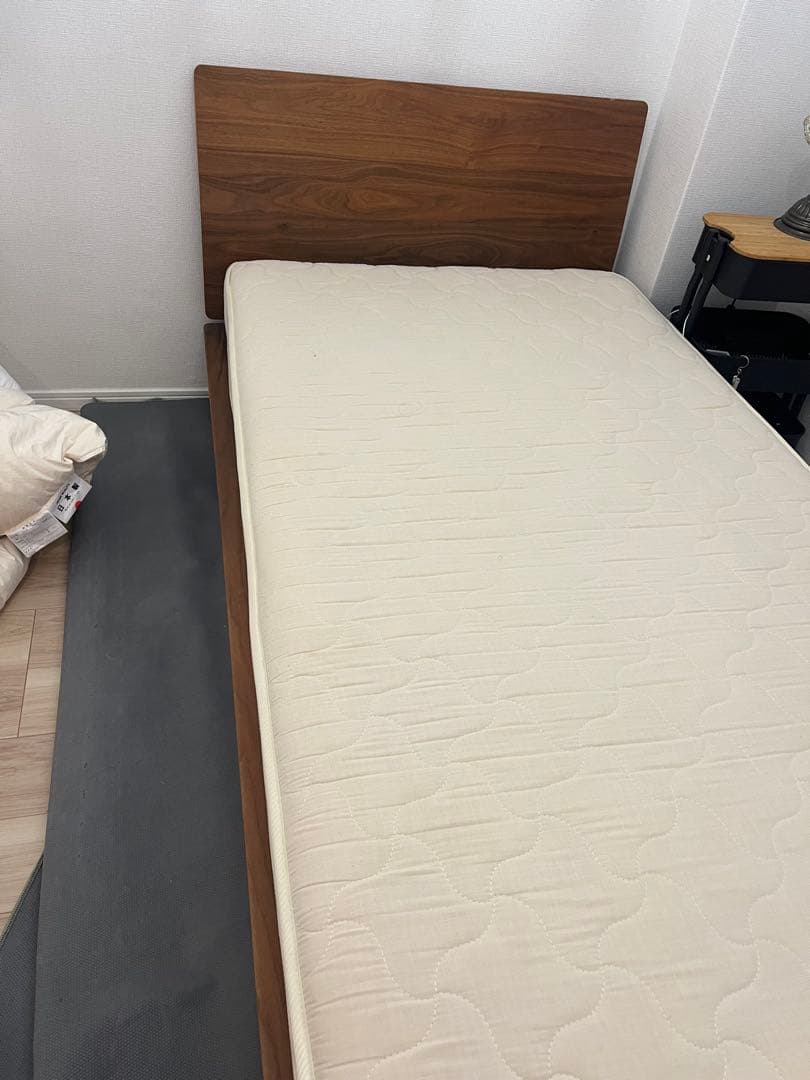 無印良品　ウォールナット　シングル　ベッドフレーム