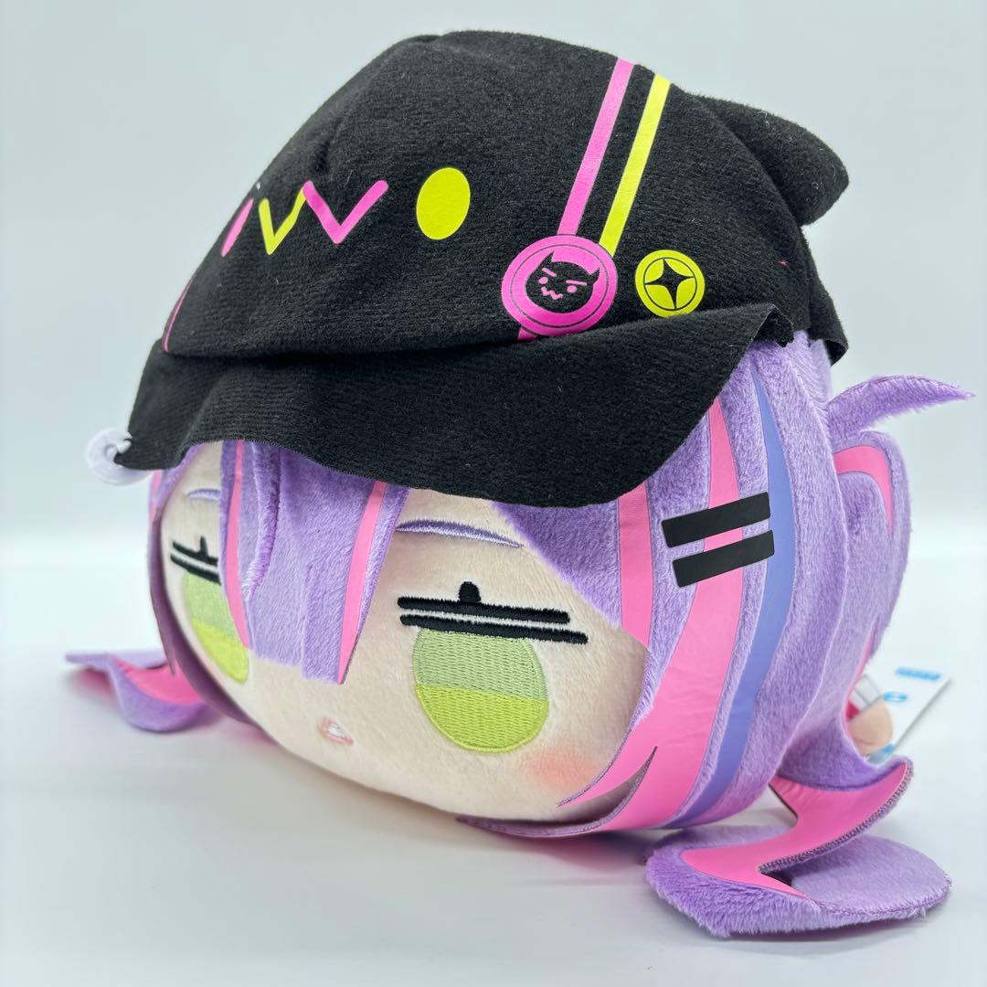 ホロライブプロダクション 寝そべりぬいぐるみ 常闇トワ - メルカリ