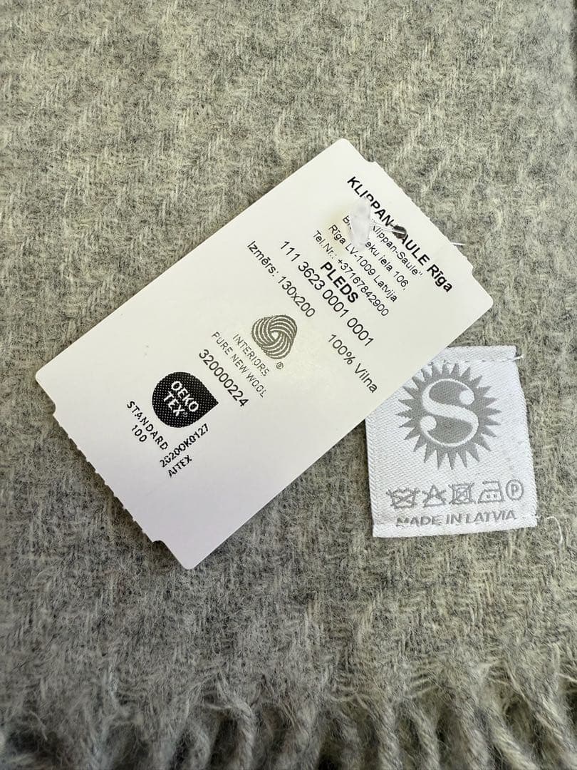 Klippan クリッパン　ブランケット　毛布　ミナペルホネン　グレー　白灰