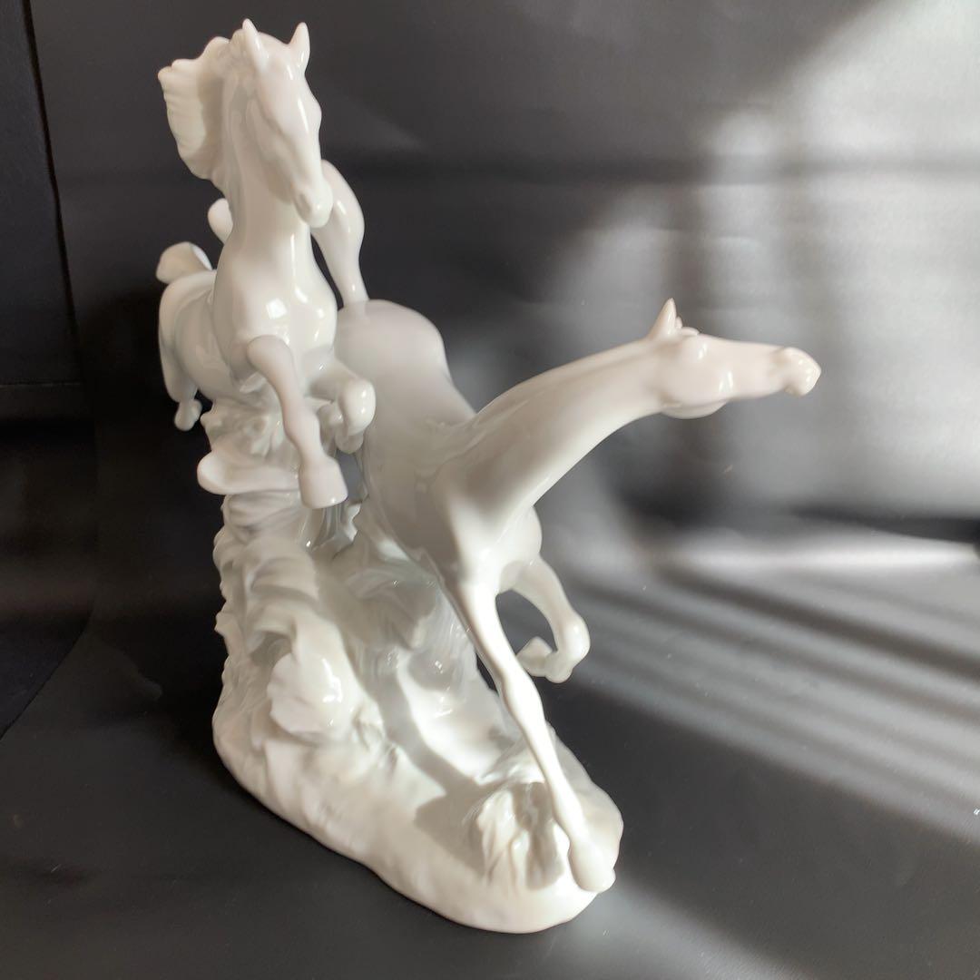 リヤドロ（Lladro） 駆ける馬（ホワイト）／陶器