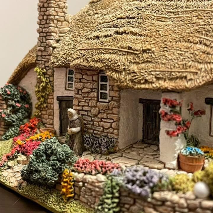 【素敵】Lilliput Lane/ OLD MOTHER HUBBARD’S