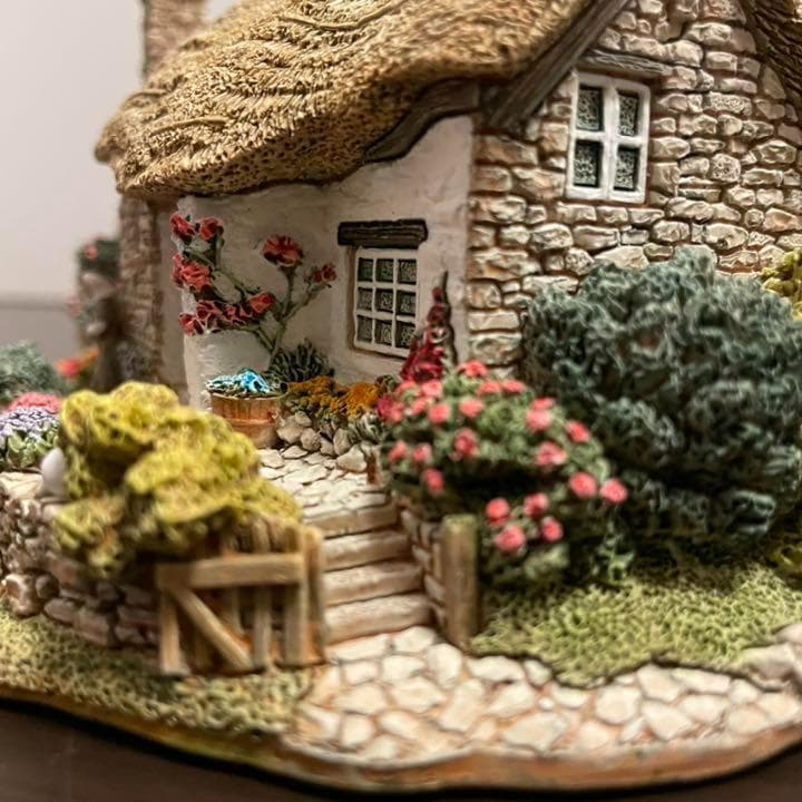 【素敵】Lilliput Lane/ OLD MOTHER HUBBARD’S