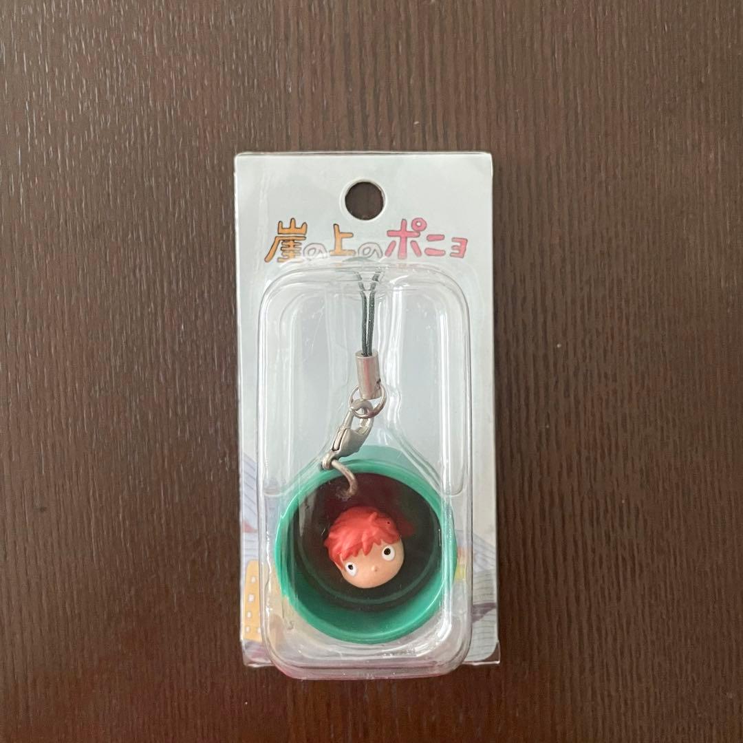 崖の上のポニョ キーホルダー バケツ - メルカリ