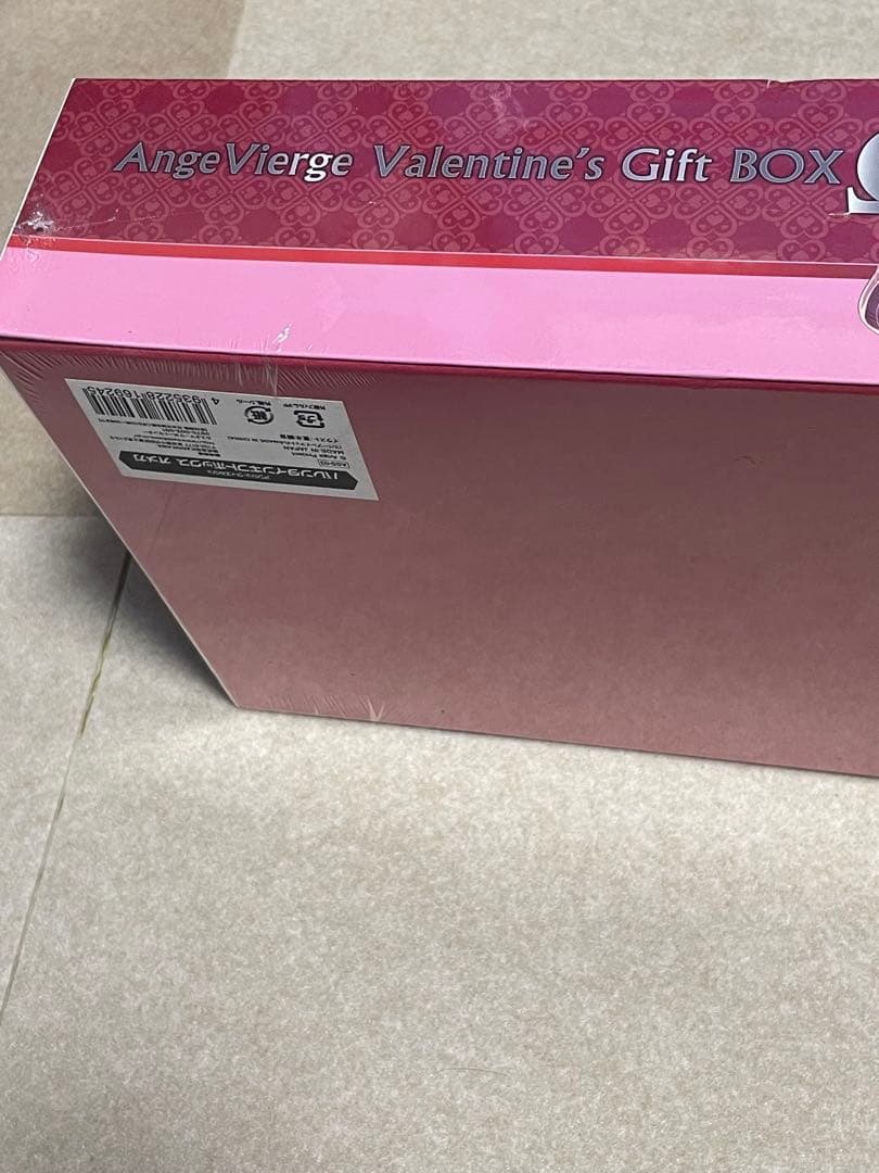 アンジュヴィエルジュ バレンタインギフトボックス オメガ　新品未開封