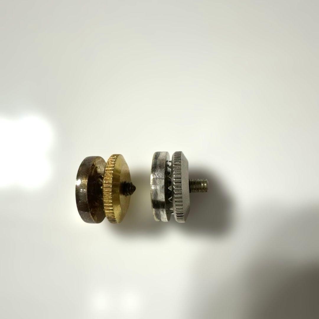 希少レア】JAL 日本航空 社章 バッジ 2個セット - メルカリ