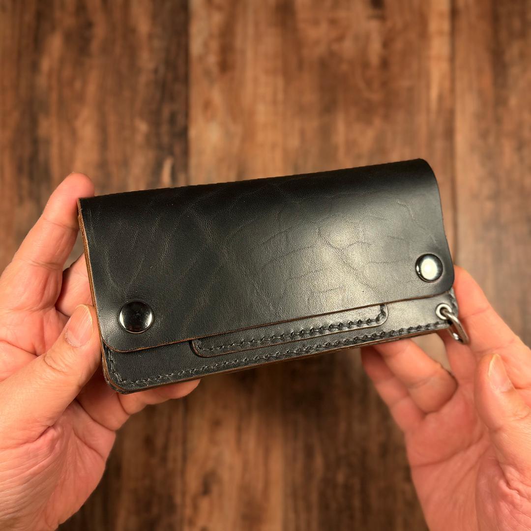 ホースバット・茶芯ブラック・ロングトラッカーウォレット – レザー長