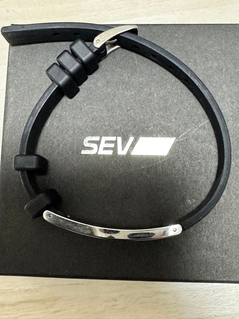 SEV セブ　ラインブレスレット Lサイズ ブラック