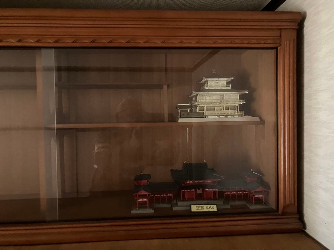 和風 レトロ 上置き 木製のガラス引き戸 飾り棚