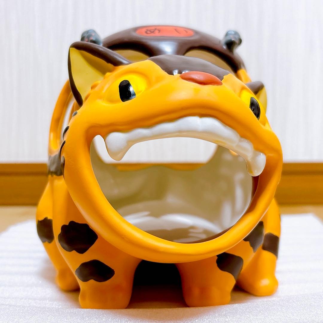 未使用◎箱有り◎送料込み/匿名配送◎となりのトトロ⭐︎ネコバス　蚊取り線香入れ