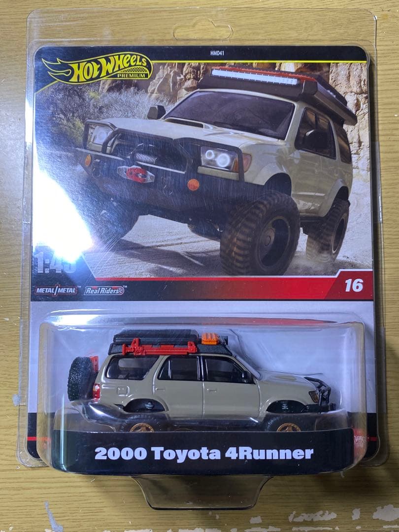ホットウィール 1/43 トヨタ 4ランナー ハイラックスサーフ 国内未発売