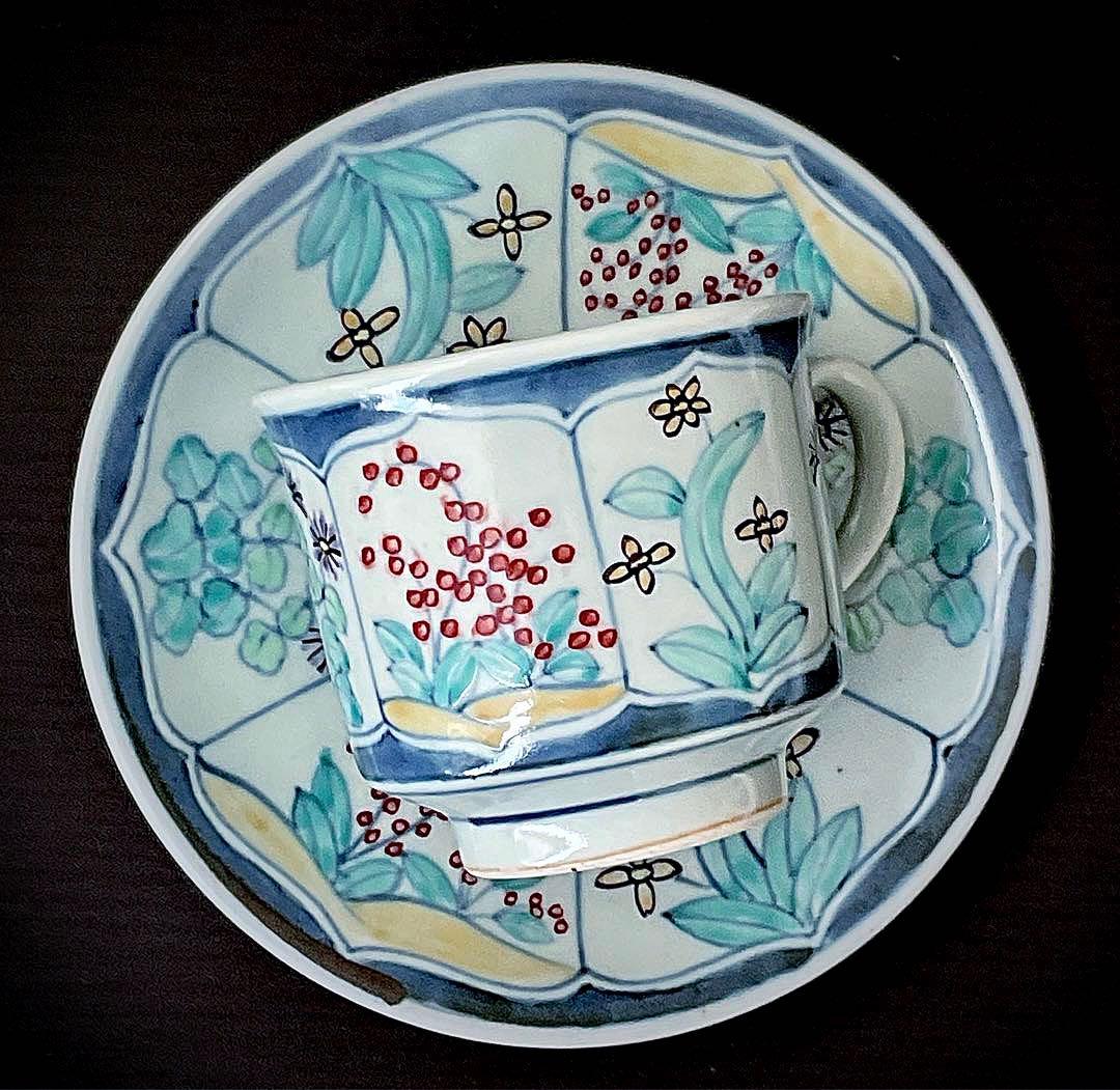 №870 佐藤走波（六代） 珈琲碗皿 染錦 草花文【S特選・共箱入