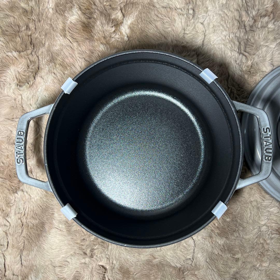 ストウブ　ピコ ココット ラウンド グレー 22cm IH対応