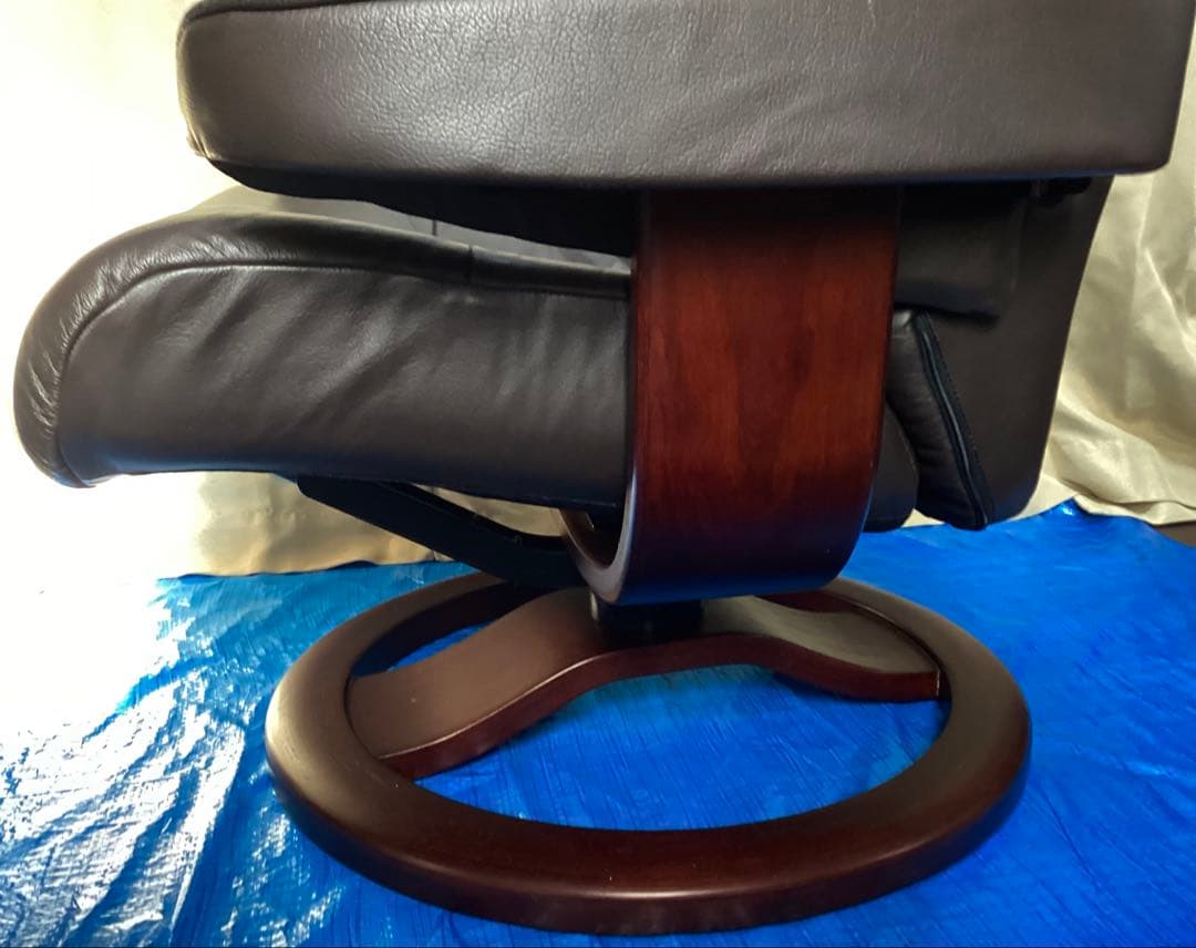 Hjellegjerde イエリアーダ シモンズ リクライニングチェア