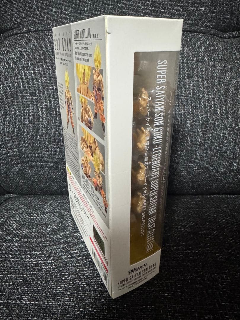 S.H.Figuarts スーパーサイヤ人孫悟空&悟空ブルーカスタム（塗装済み）