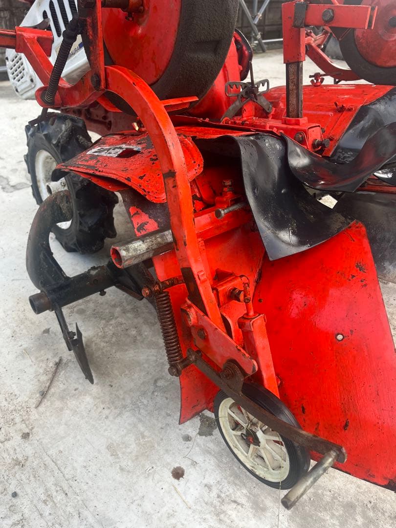 マルチャー　畝立て　引き取り