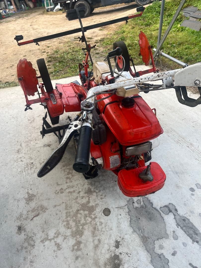 マルチャー　畝立て　引き取り