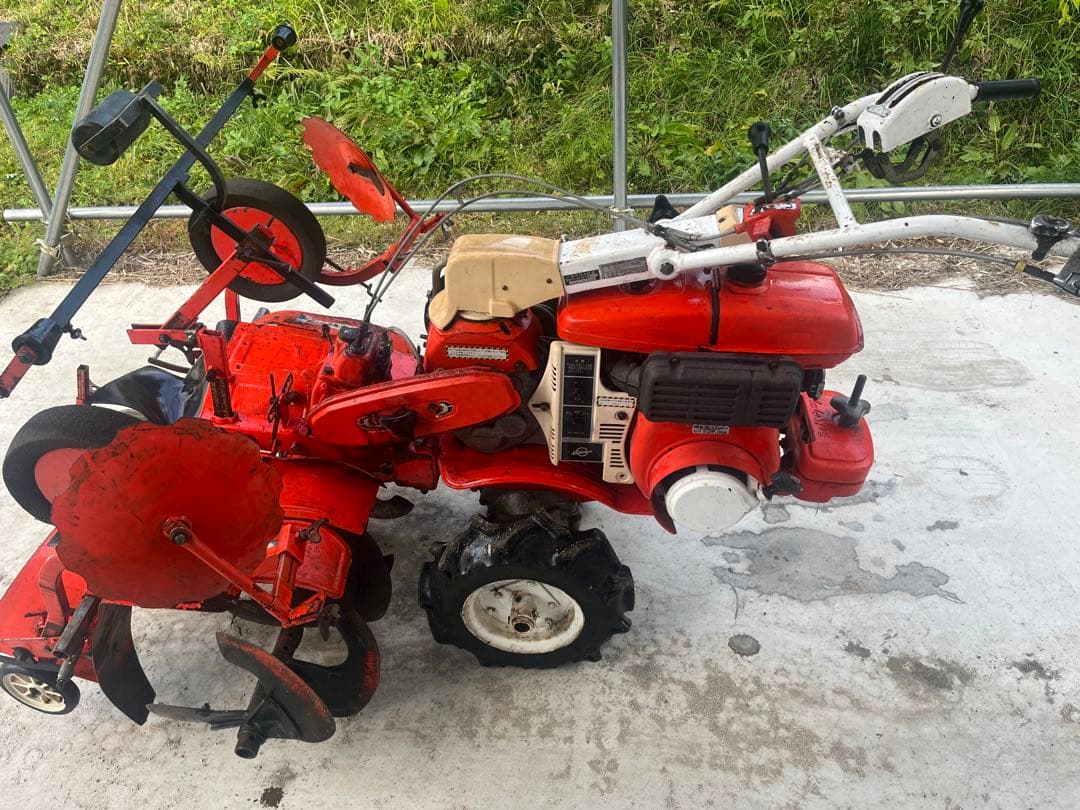 マルチャー　畝立て　引き取り