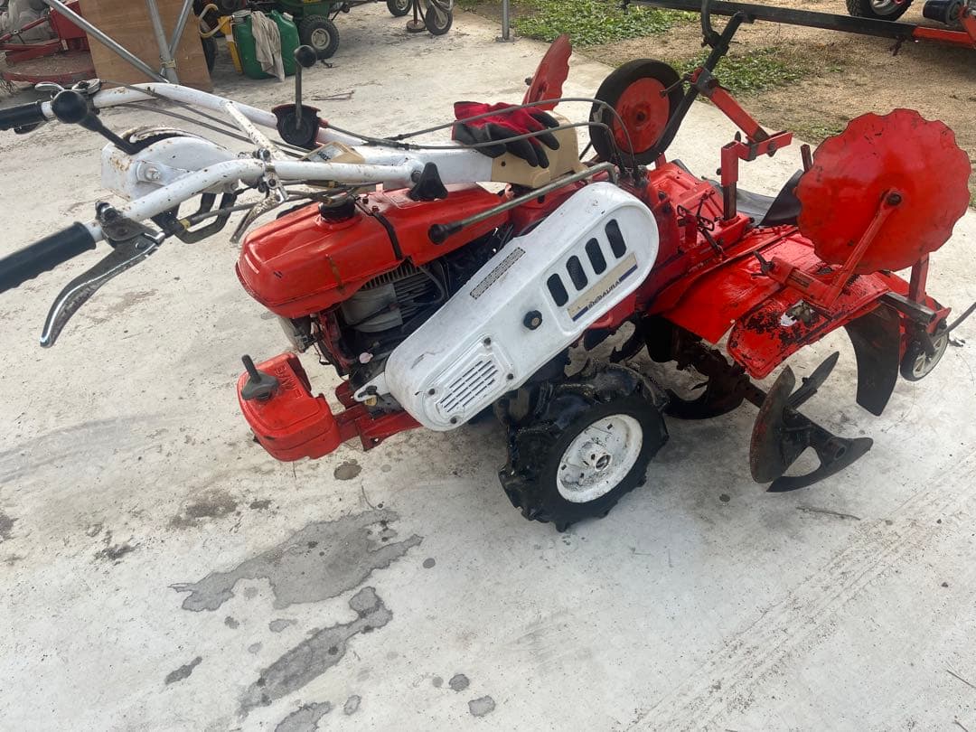 マルチャー　畝立て　引き取り