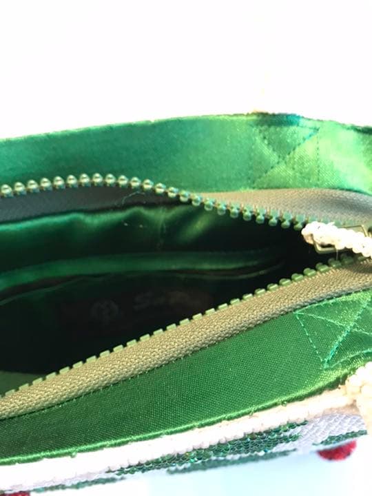 引っ越しの為大幅値下げ！ ハンドメイド　ビーズバッグ　てんとう虫×クローバー