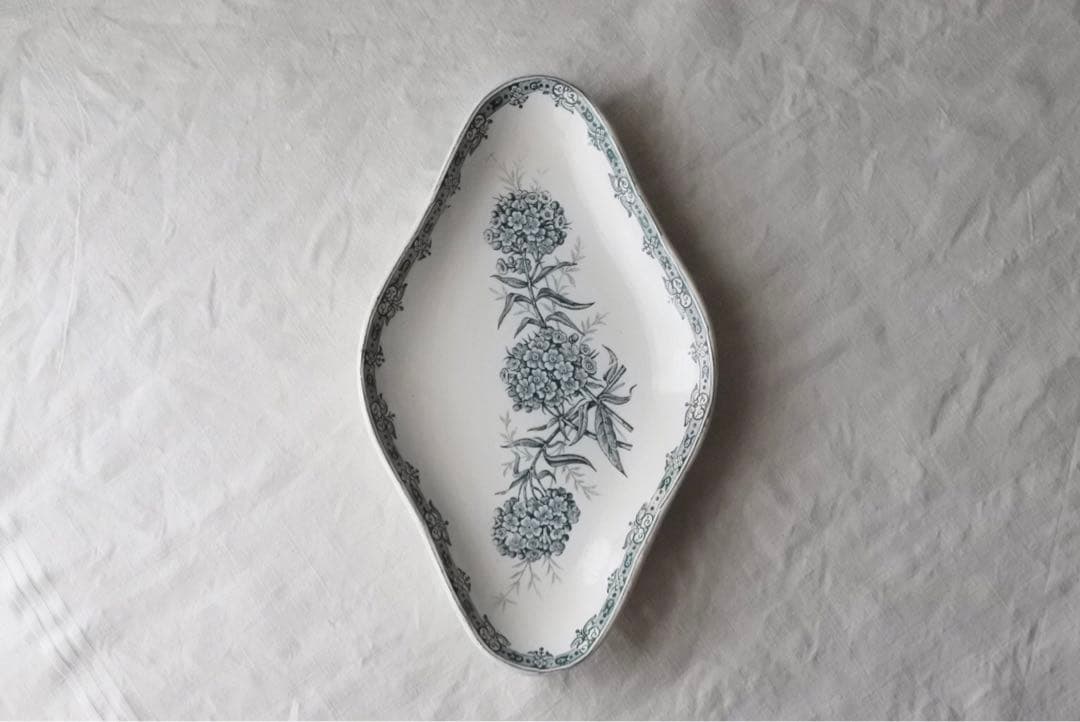 花束のようなお花のラヴィエ　フランスアンティーク　サンタマン