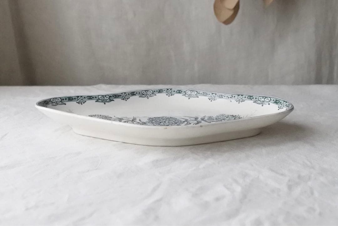 花束のようなお花のラヴィエ　フランスアンティーク　サンタマン