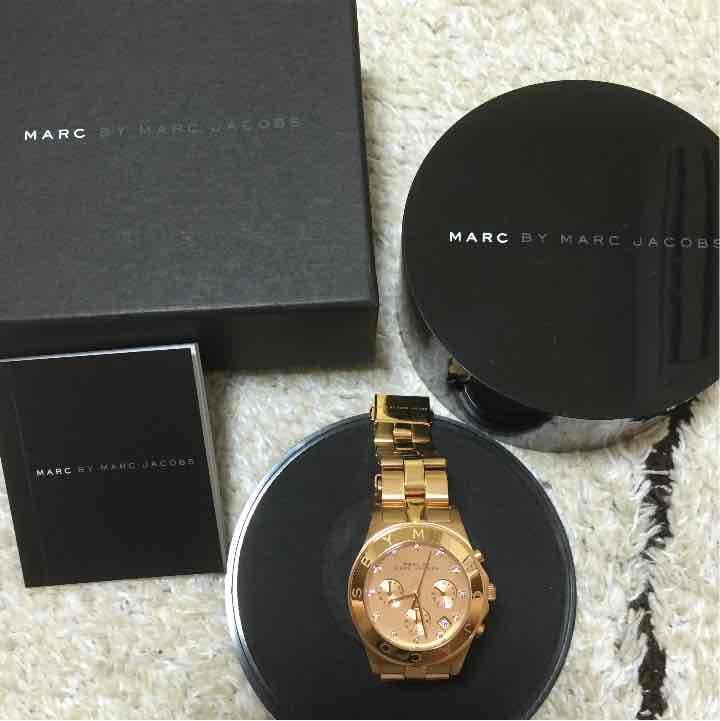 マークバイマーク腕時計