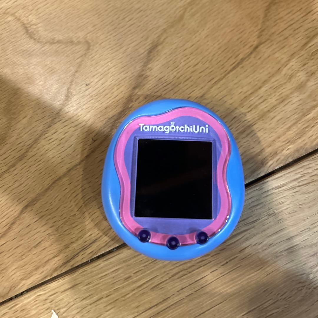 Tamagotchi Uni 青色 バンド付き - メルカリ