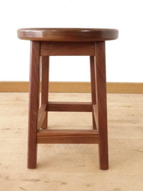 北海道手作り家具　ウォールナット材　スツール　座面一枚板