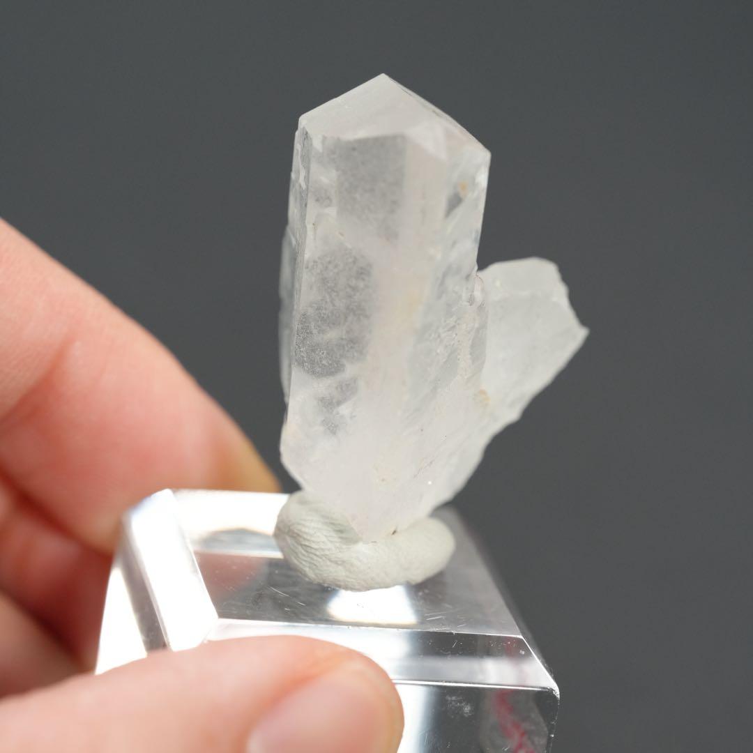 【ハーフクローズド型】Gwindel グインデルクォーツ 37×33×24mm