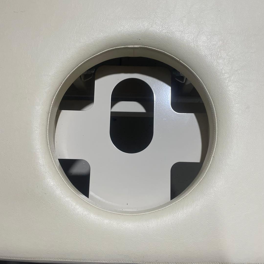 高田ベッド　電動昇降ベッド　エステ　施術台